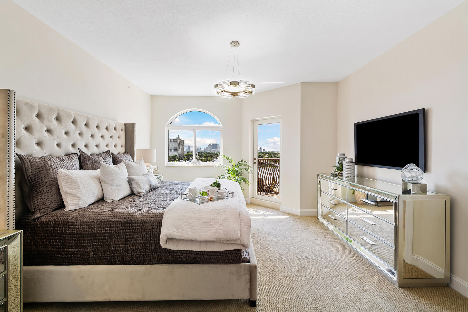 JACKSON TOWER LAS OLAS CONDO - Residential