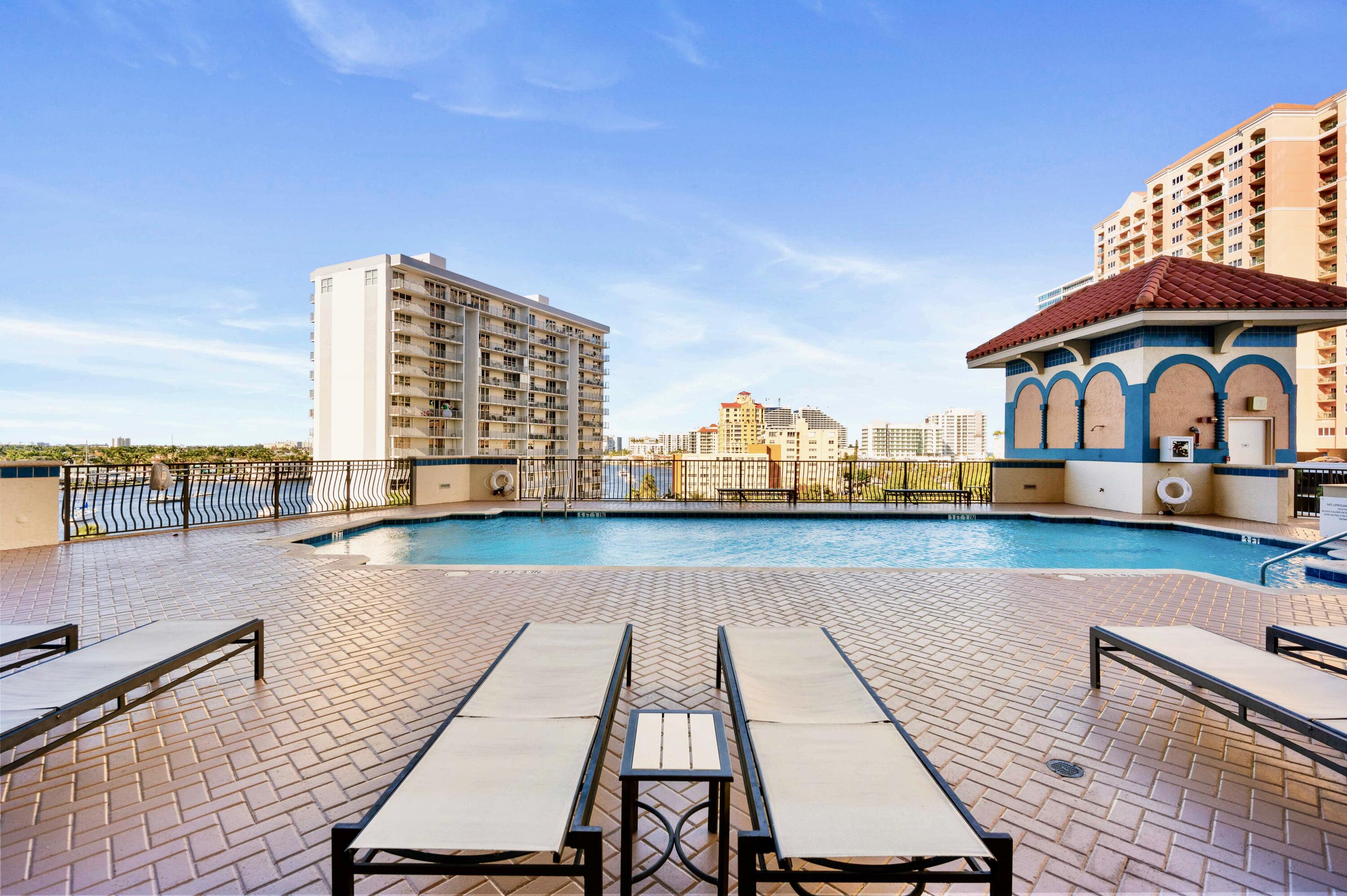 JACKSON TOWER LAS OLAS CONDO - Residential