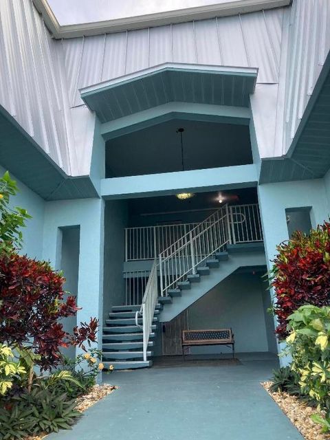 Photo of 950 S Kanner Highway #E23, Stuart, FL 34994 (MLS # R11141512)