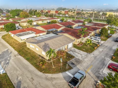 A home in Deerfield Beach