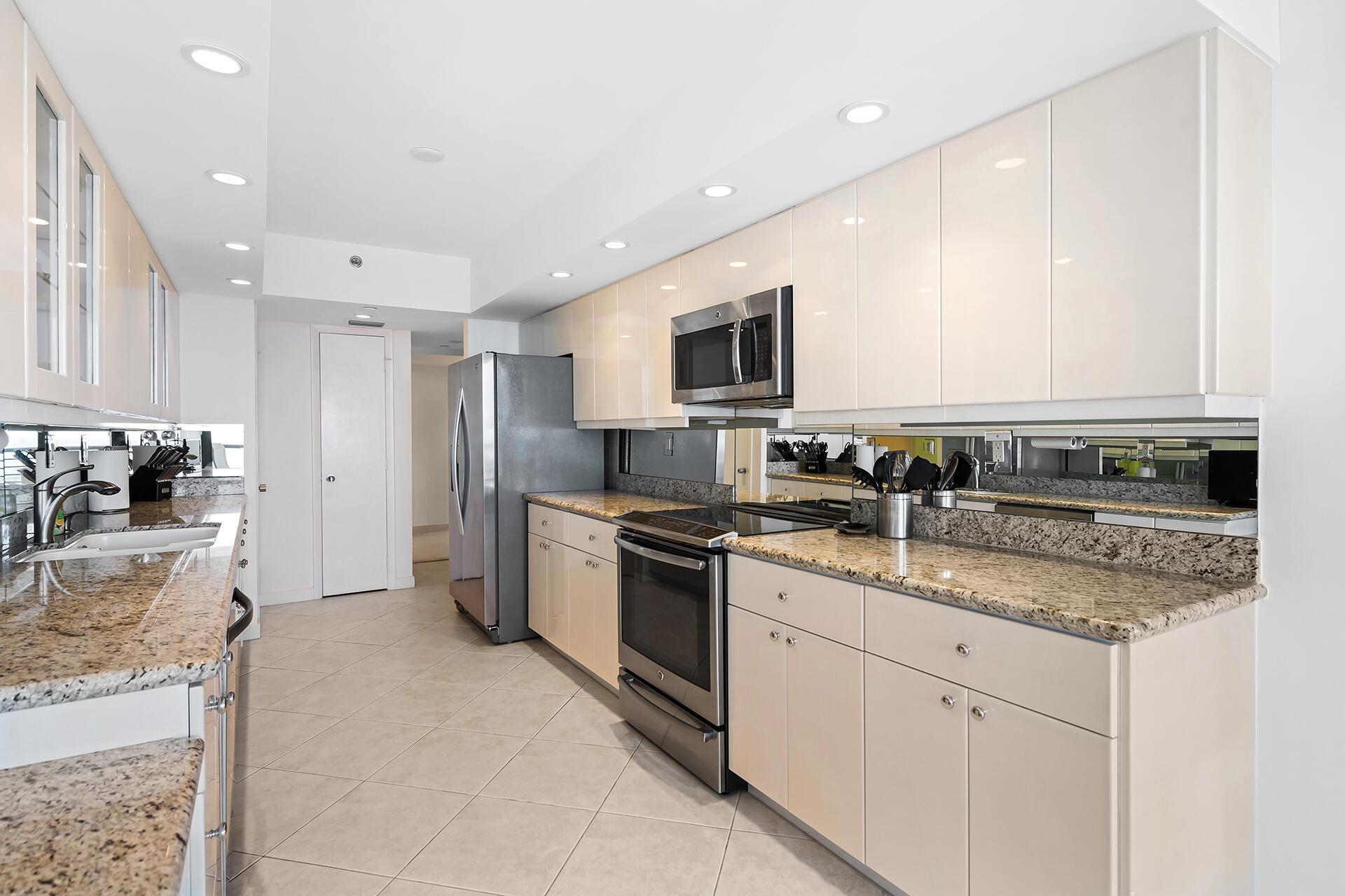 VILLA MAGNA CONDO - Residential