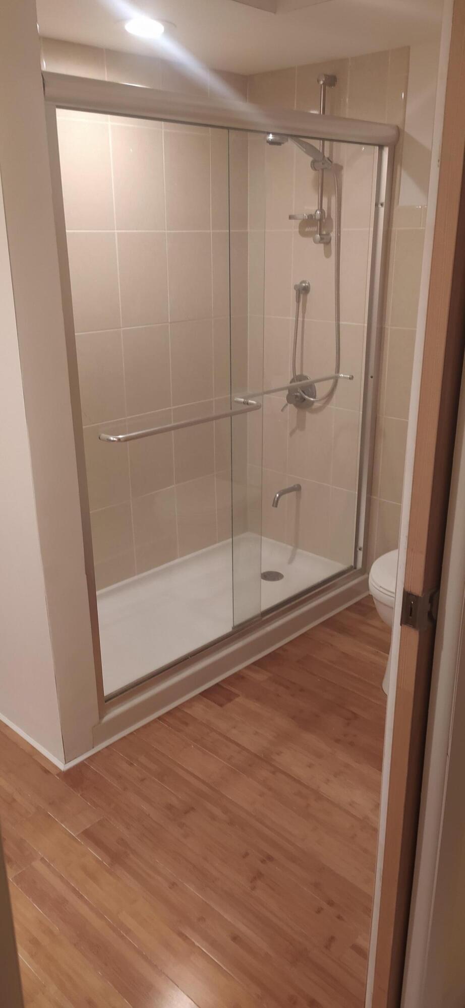 LAKE CLARKE GARDENS CONDO 5 - Residential