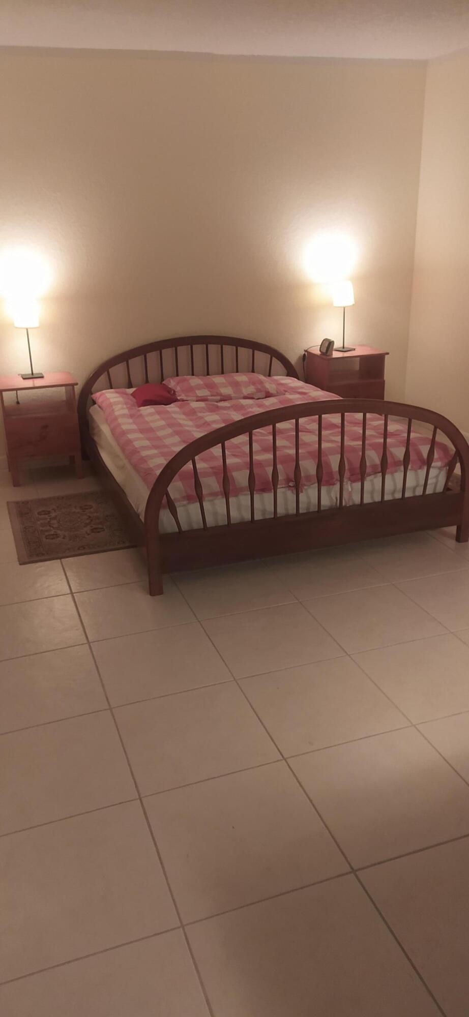 LAKE CLARKE GARDENS CONDO 5 - Residential