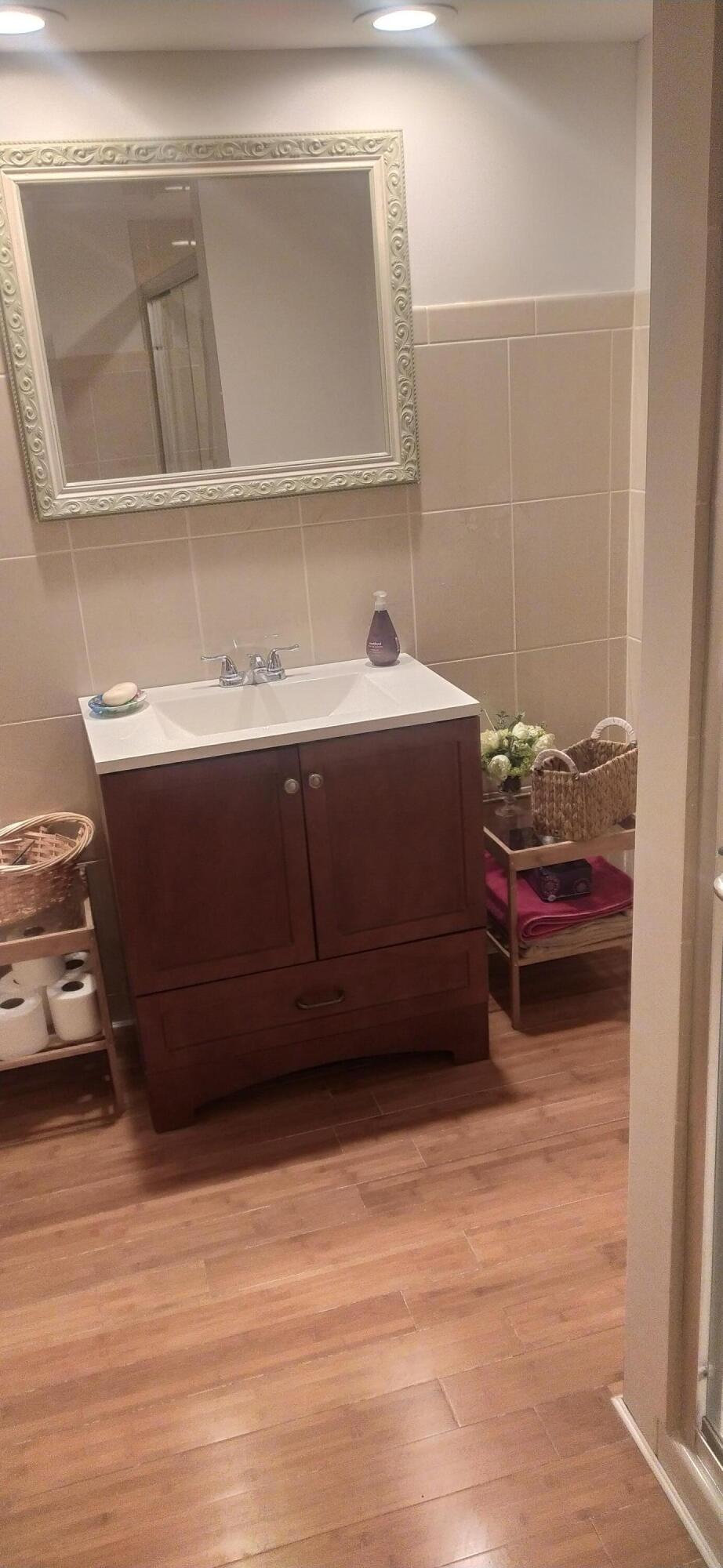 LAKE CLARKE GARDENS CONDO 5 - Residential