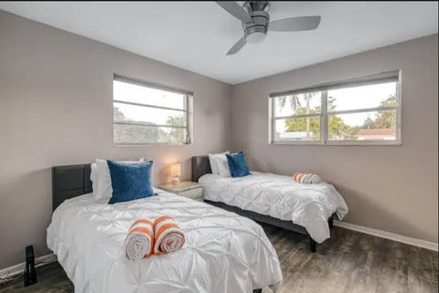 Tiny photo for 2200 N 47th Avenue, Hollywood, FL 33021 (MLS # B26037183)