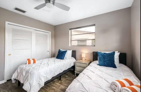Tiny photo for 2200 N 47th Avenue, Hollywood, FL 33021 (MLS # B26037183)