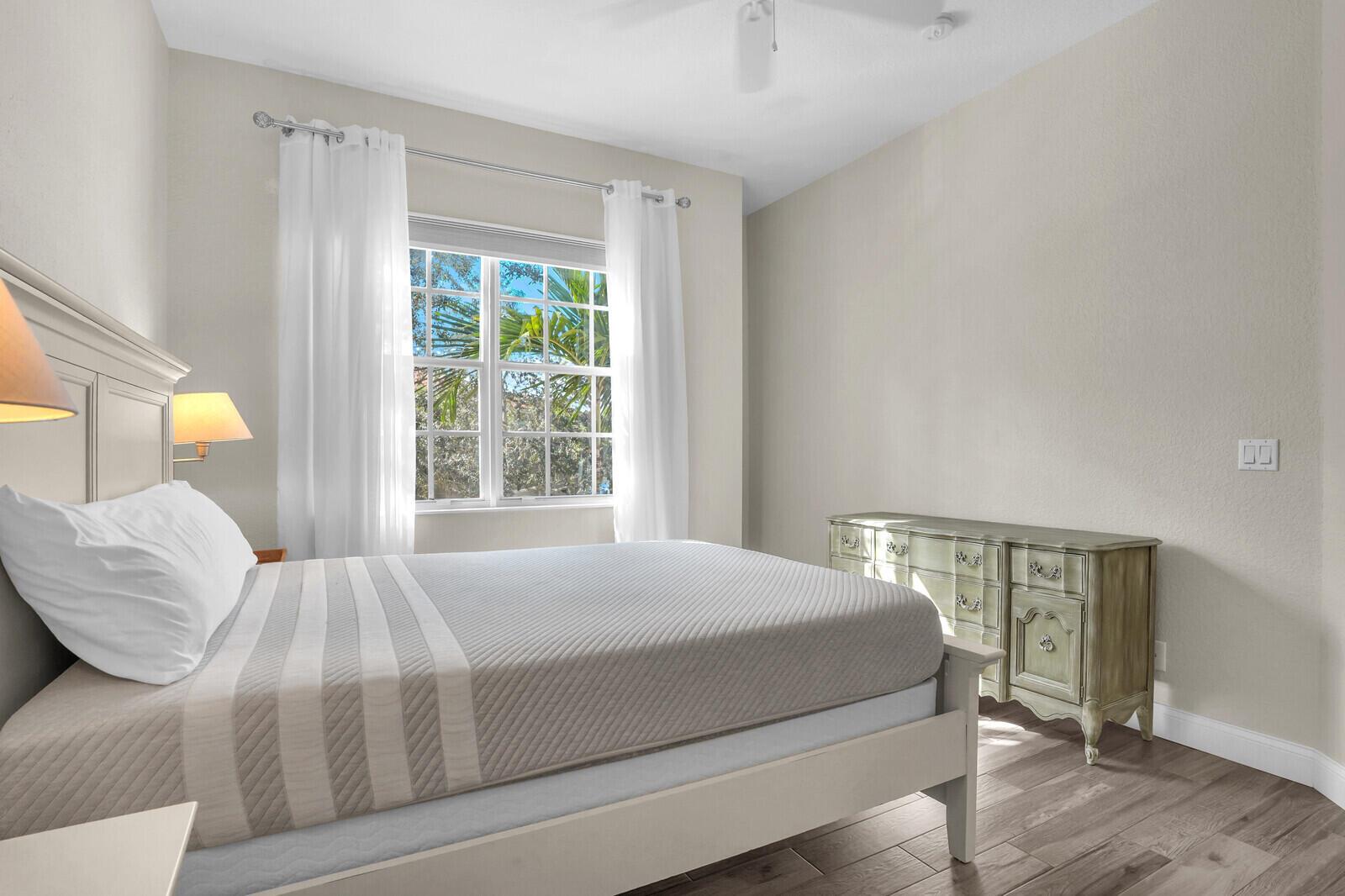 LEGENDS AT GARDENS - Residential Lease