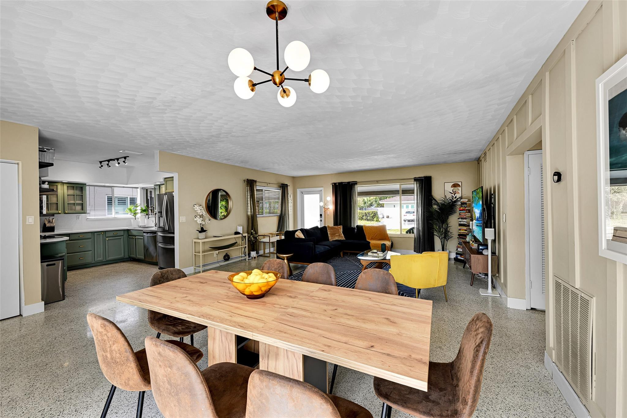 Lauderdale Park 6-33 1/2 - Residential