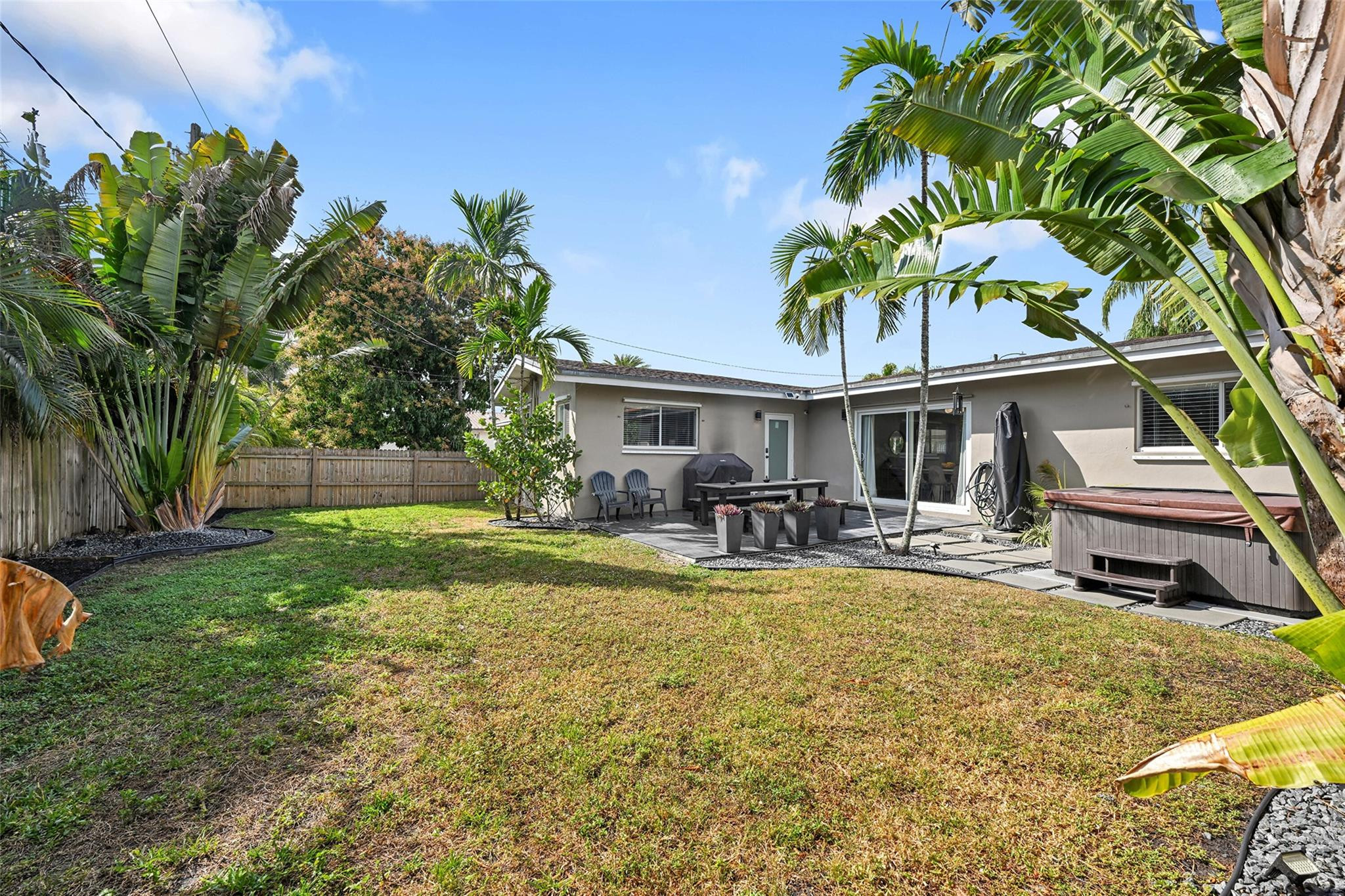 Lauderdale Park 6-33 1/2 - Residential