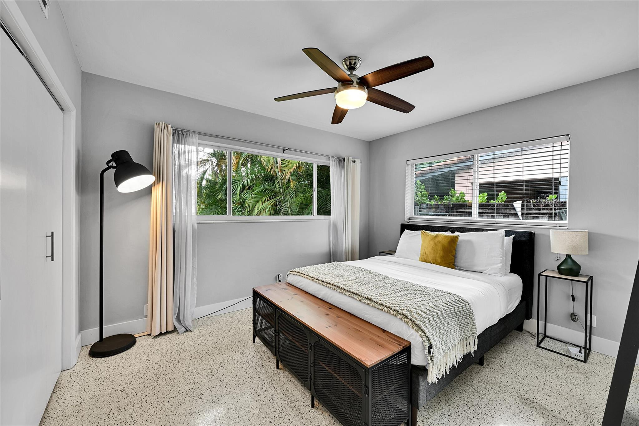 Lauderdale Park 6-33 1/2 - Residential