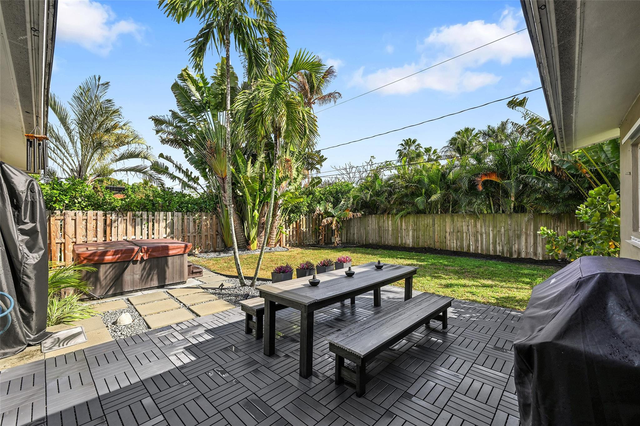 Lauderdale Park 6-33 1/2 - Residential