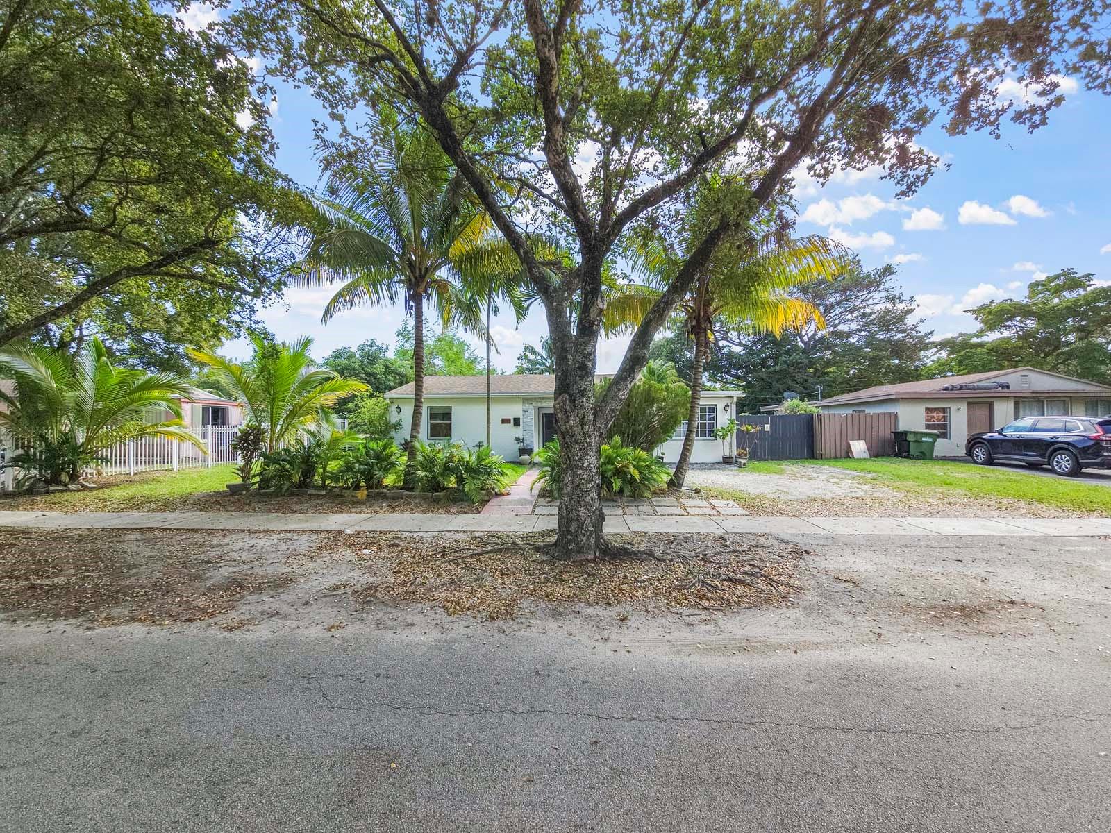 Biscayne Highlands - Residential