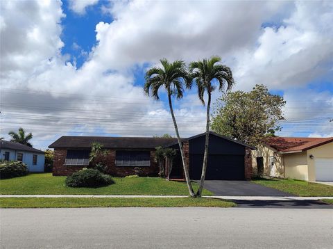 2281 NW 70th Ln Margate FL 33063