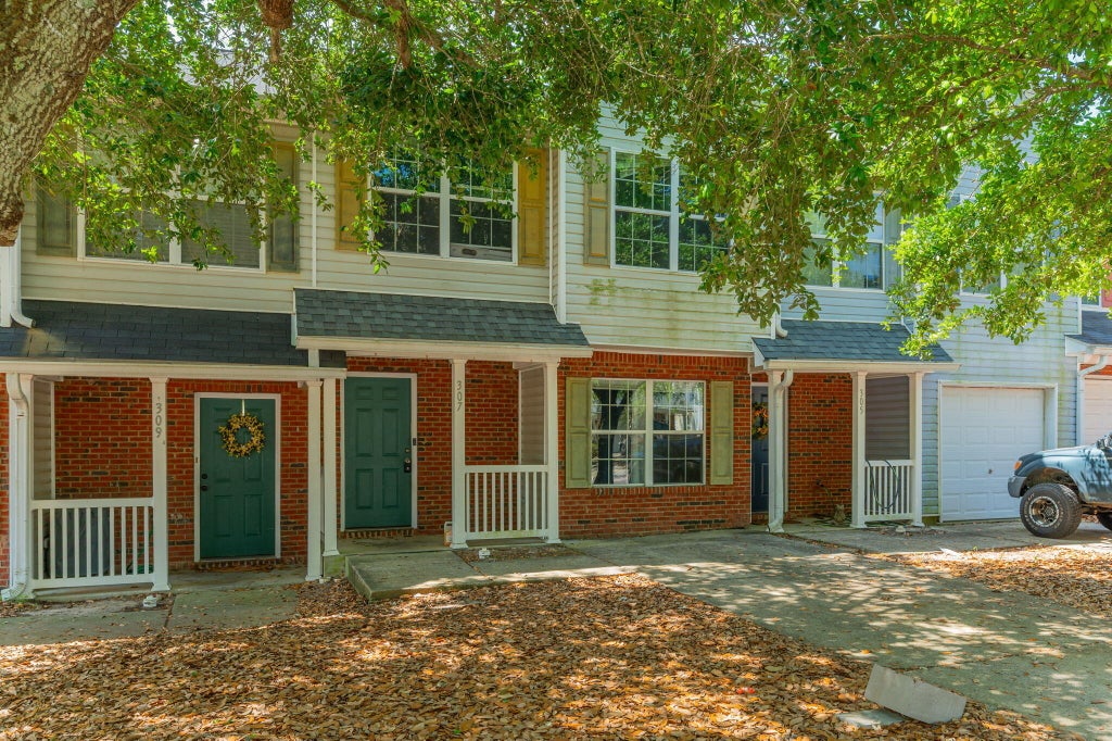 Photo of 307 Crooked Pine Trail, Crestview, FL 32539 (MLS # B26020987)