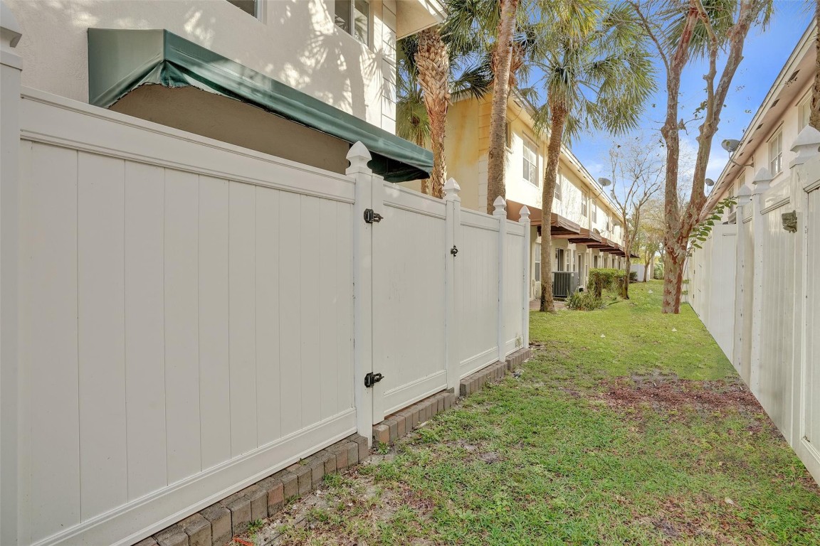 Cambridge Park 175-121 B - Residential Lease