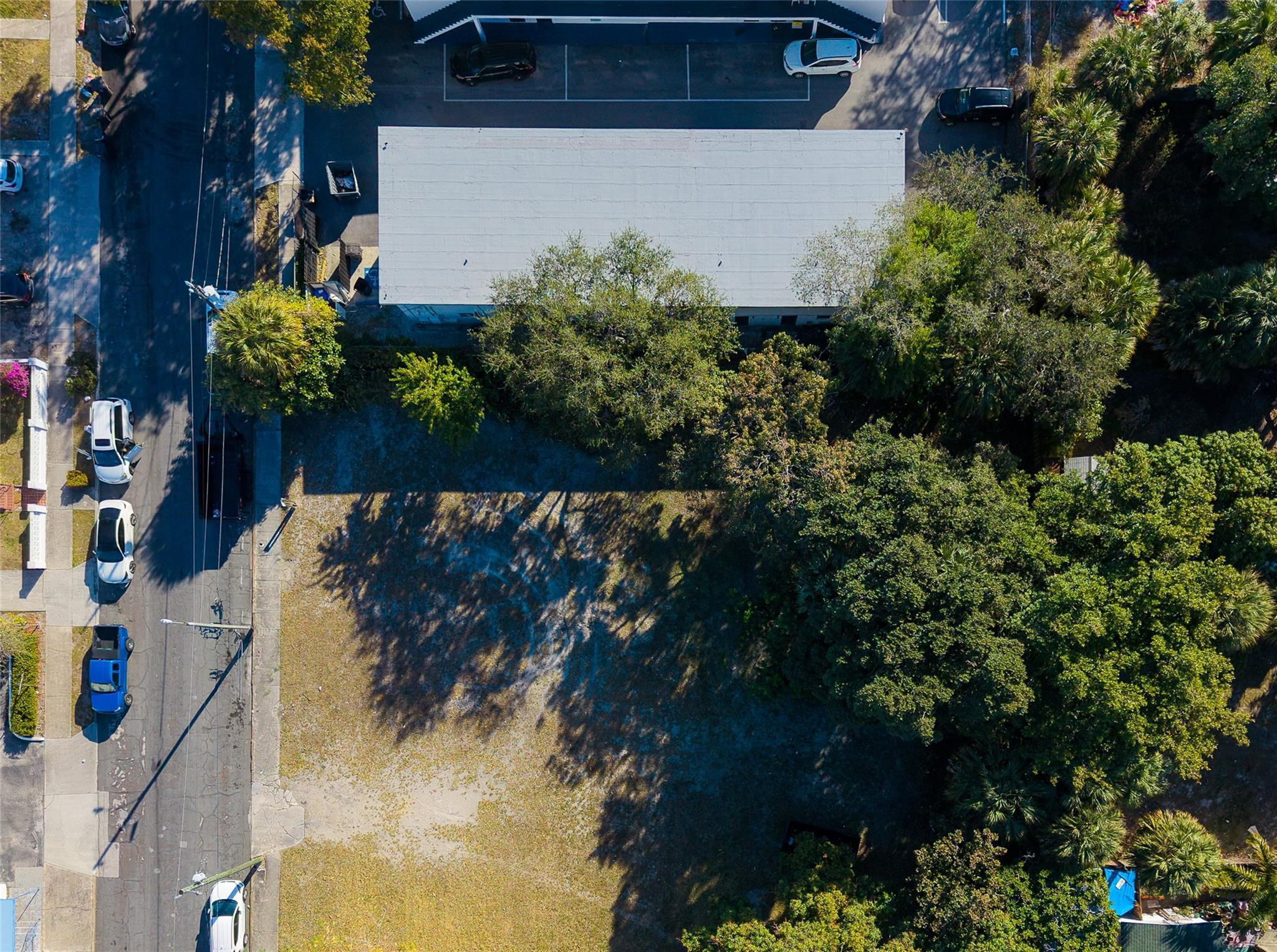 CLOWS ADD TO WPB - Land