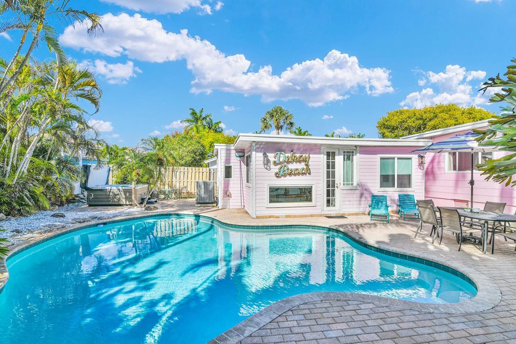 Photo of 3218 Palm Drive, Delray Beach, FL 33483 (MLS # B26032212)