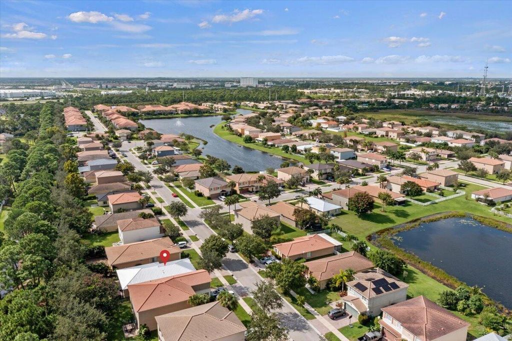 Photo of 1948 SW Jamesport Drive, Port Saint Lucie, FL 34953 (MLS # R10928535)