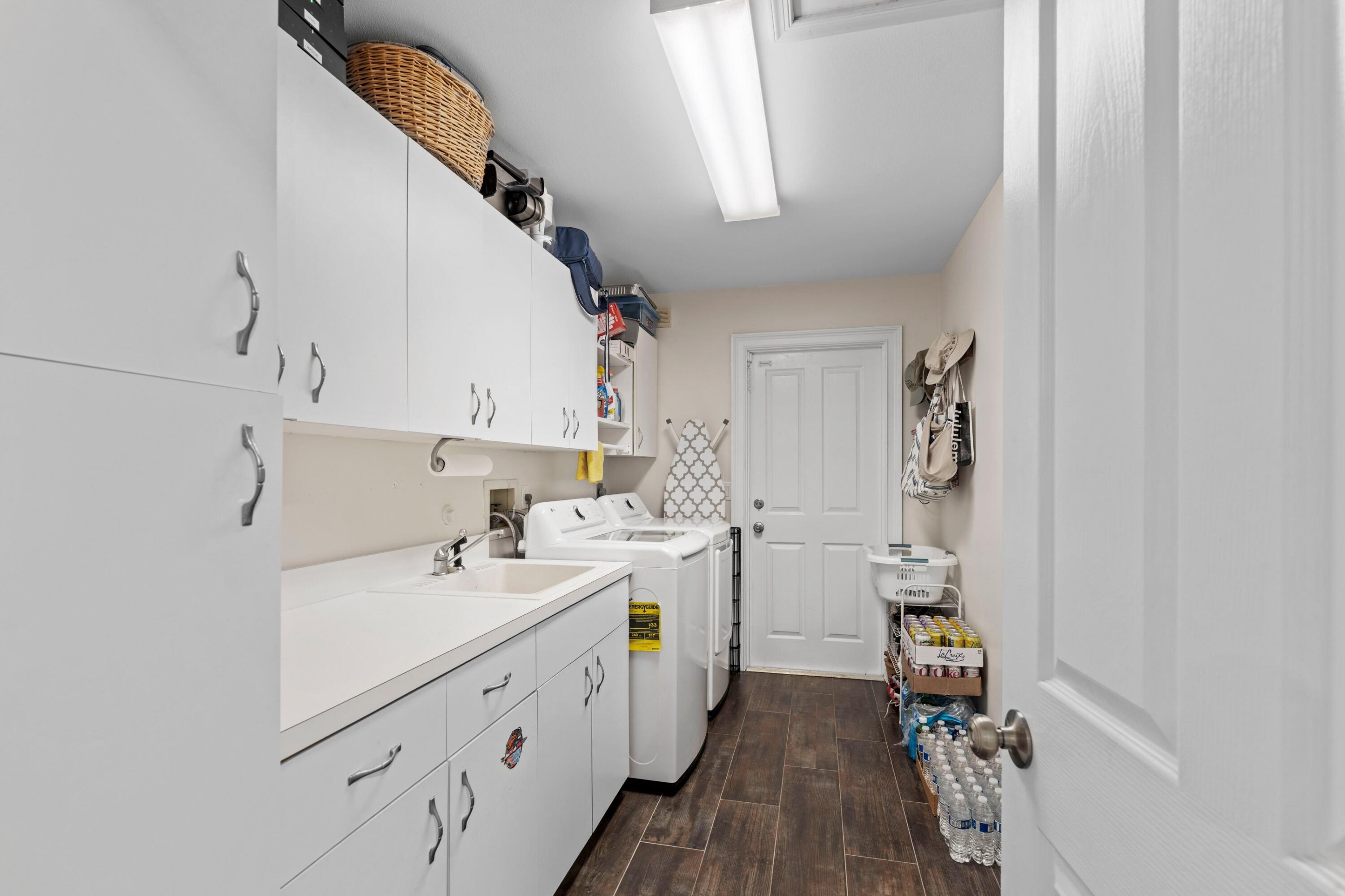 BARRINGTON WOODS OF WELLINGTON - Residential