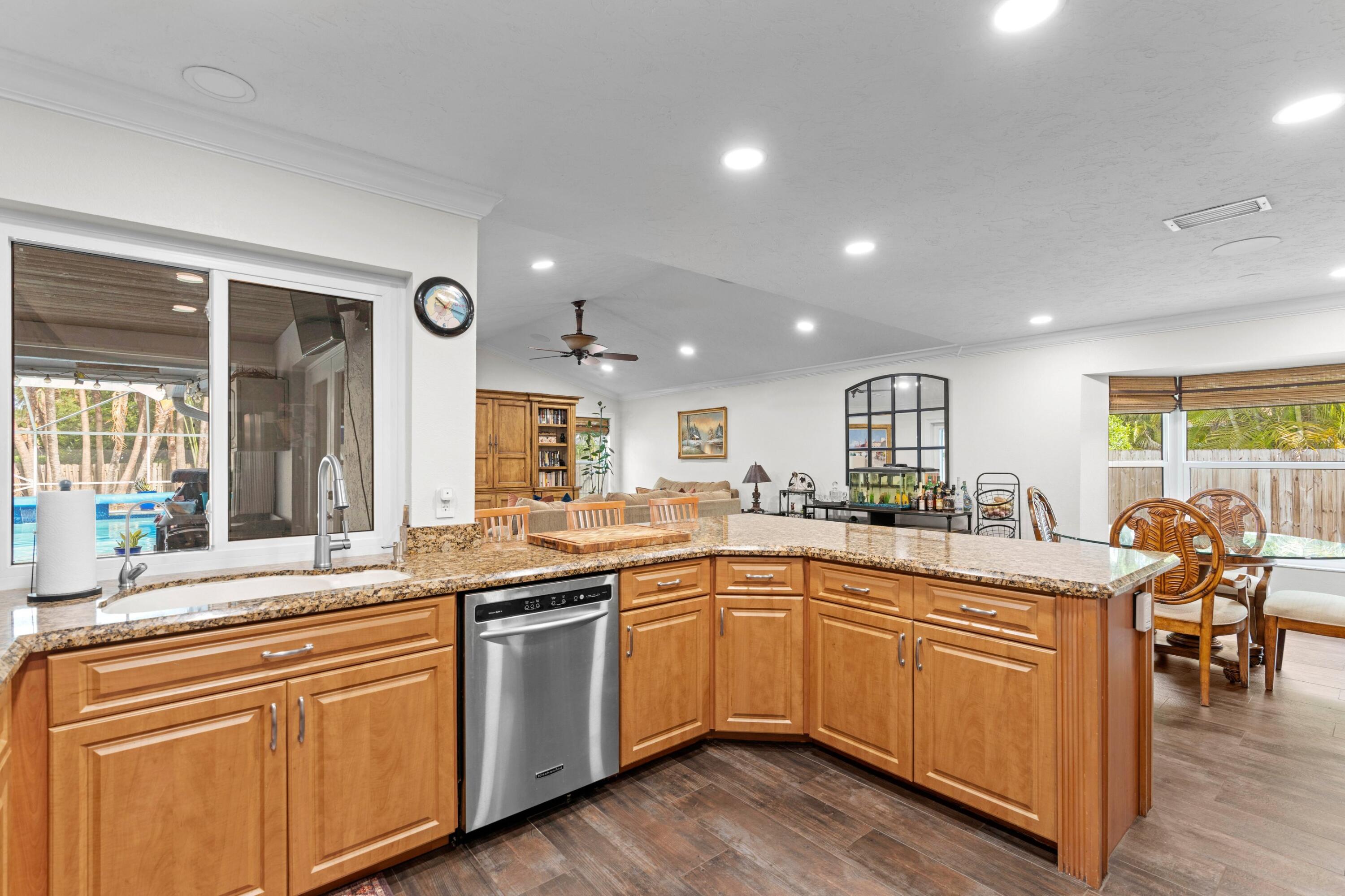 BARRINGTON WOODS OF WELLINGTON - Residential