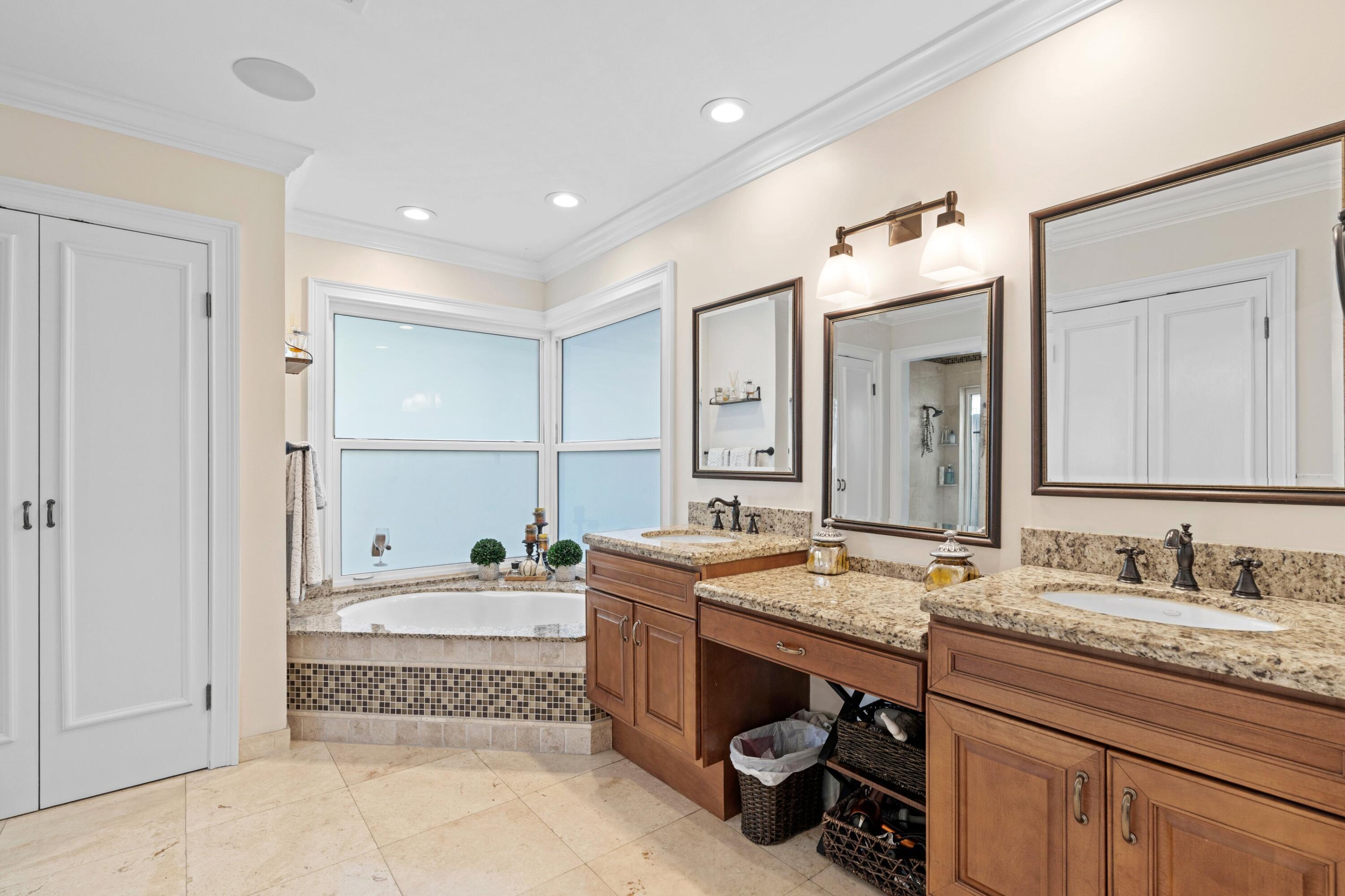 BARRINGTON WOODS OF WELLINGTON - Residential