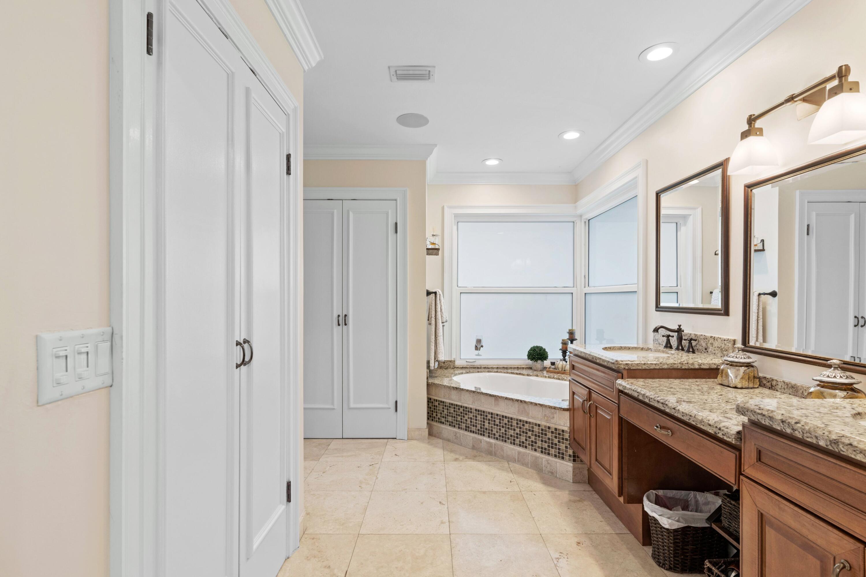 BARRINGTON WOODS OF WELLINGTON - Residential