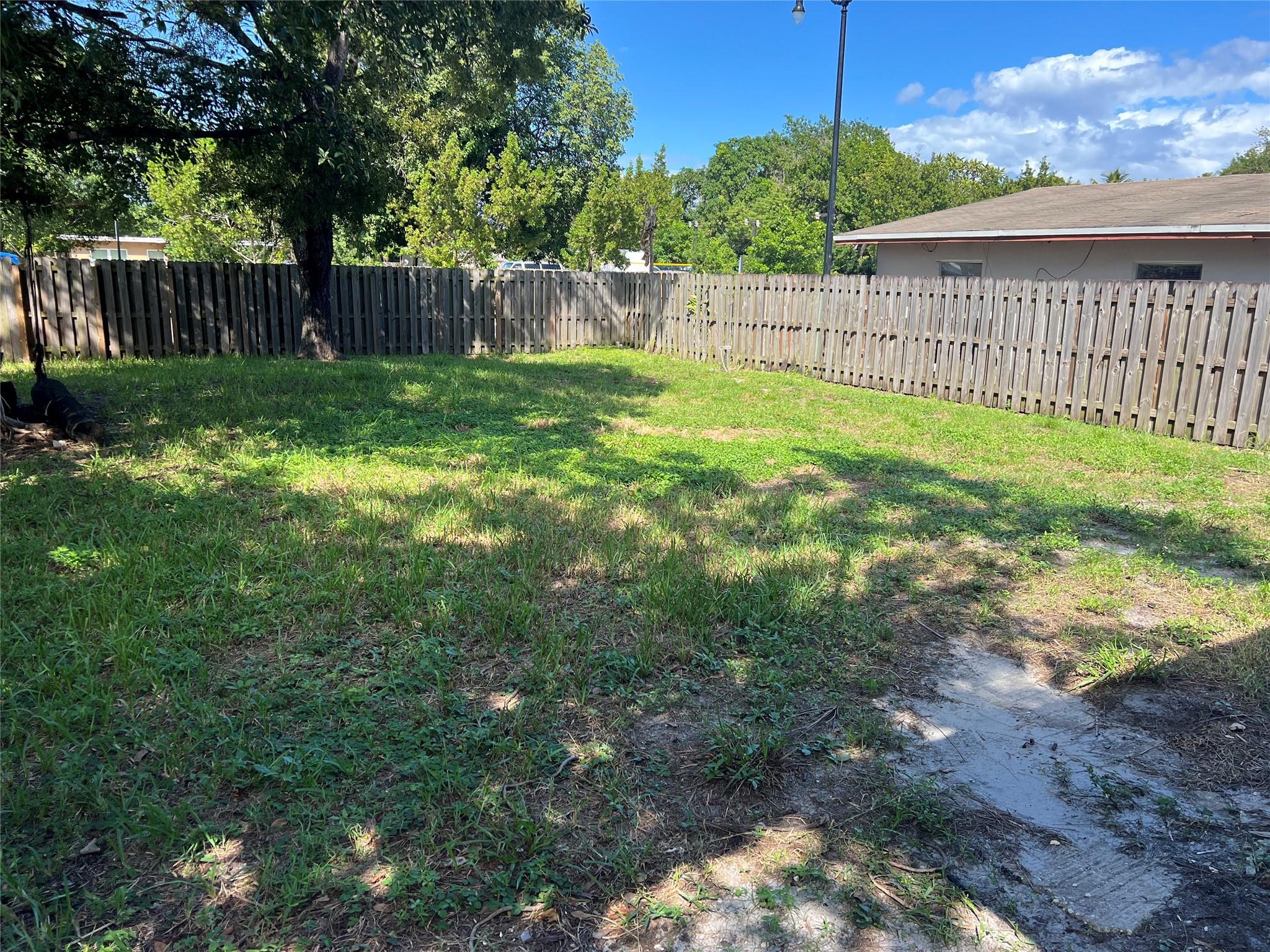 First Add To The Highland - Residential Lease