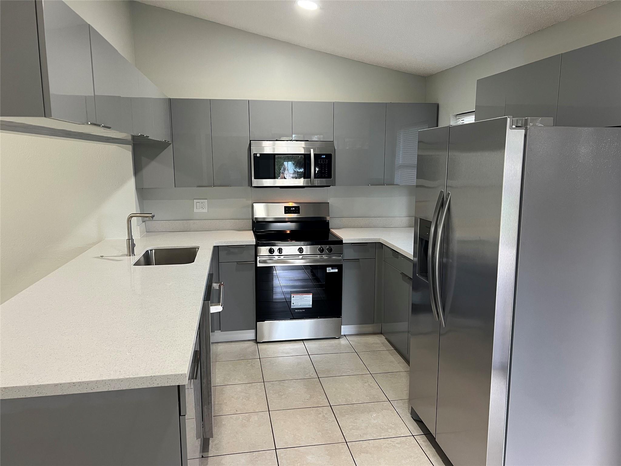 First Add To The Highland - Residential Lease