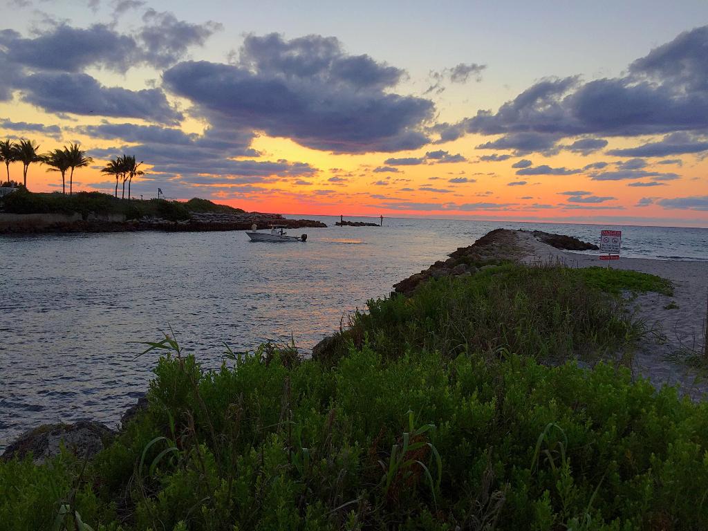 TIERRA DEL MAR CONDO SOUTH - Residential