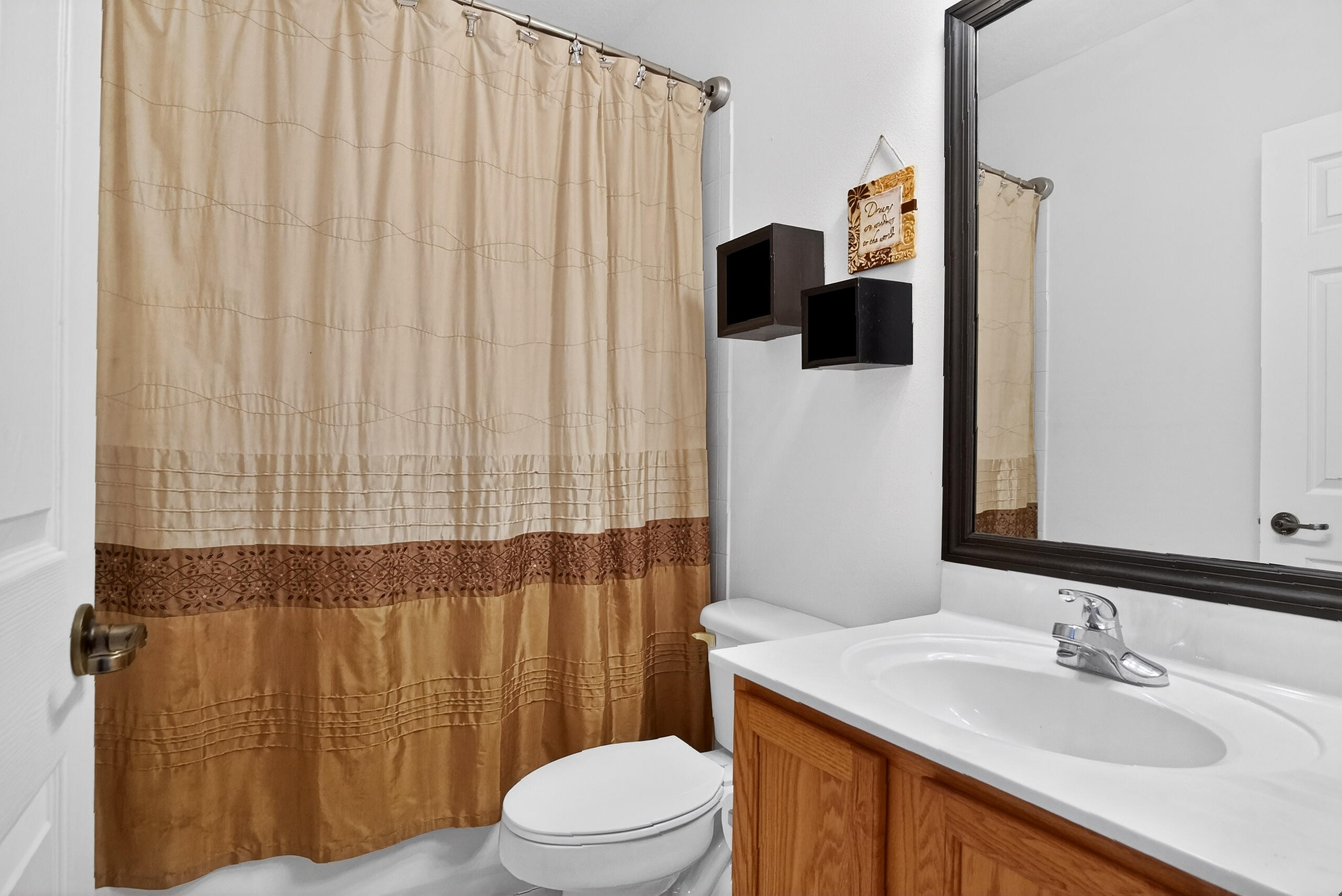 TAMARIND LAKES SUB - Residential