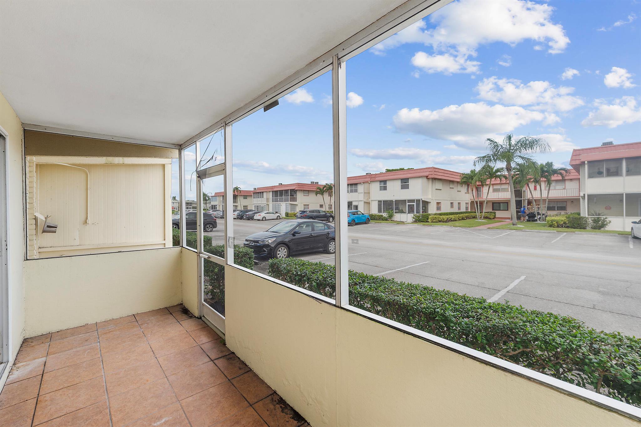 KINGS POINT SAXONY CONDOS - Residential Lease