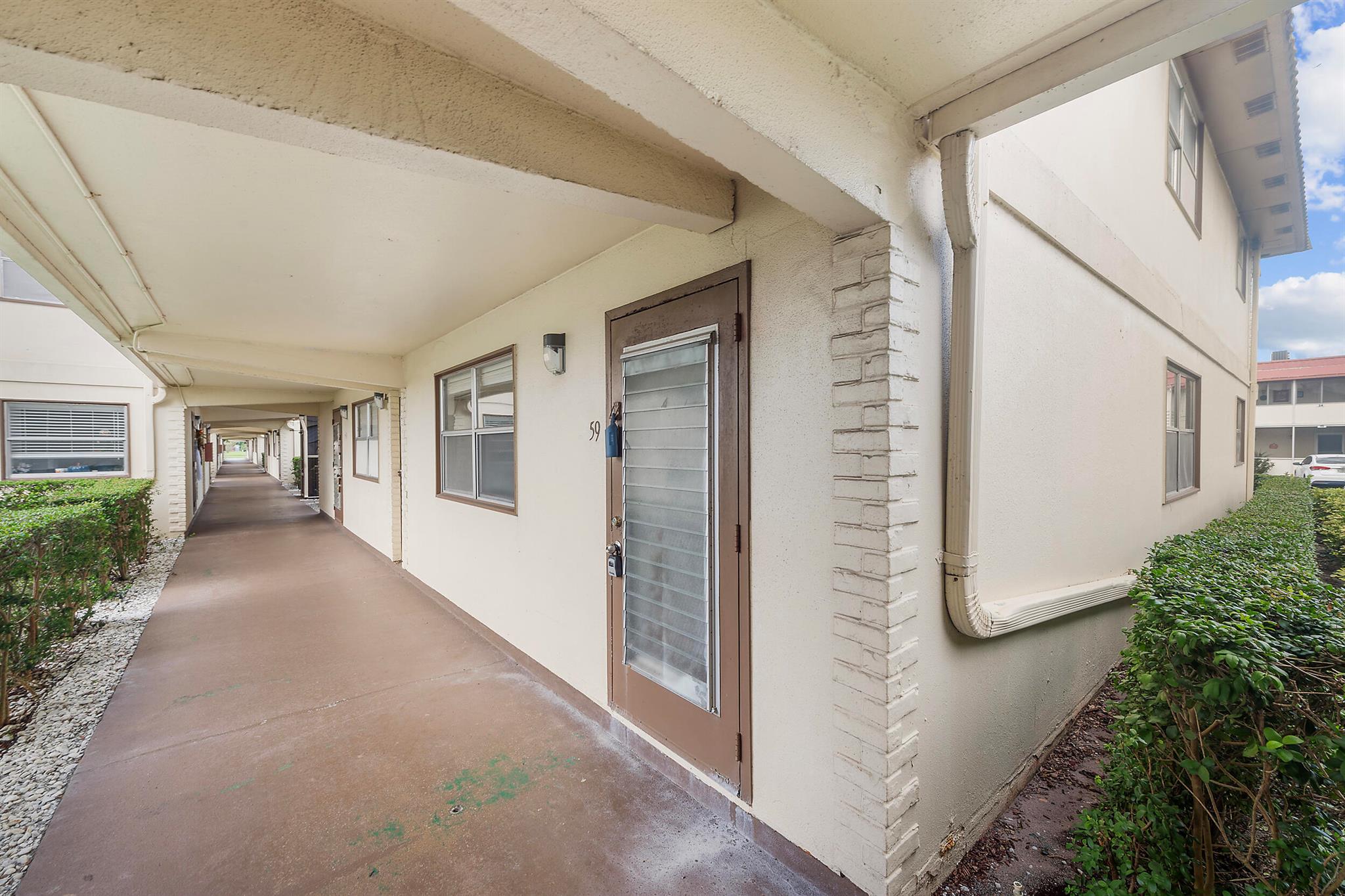 KINGS POINT SAXONY CONDOS - Residential Lease