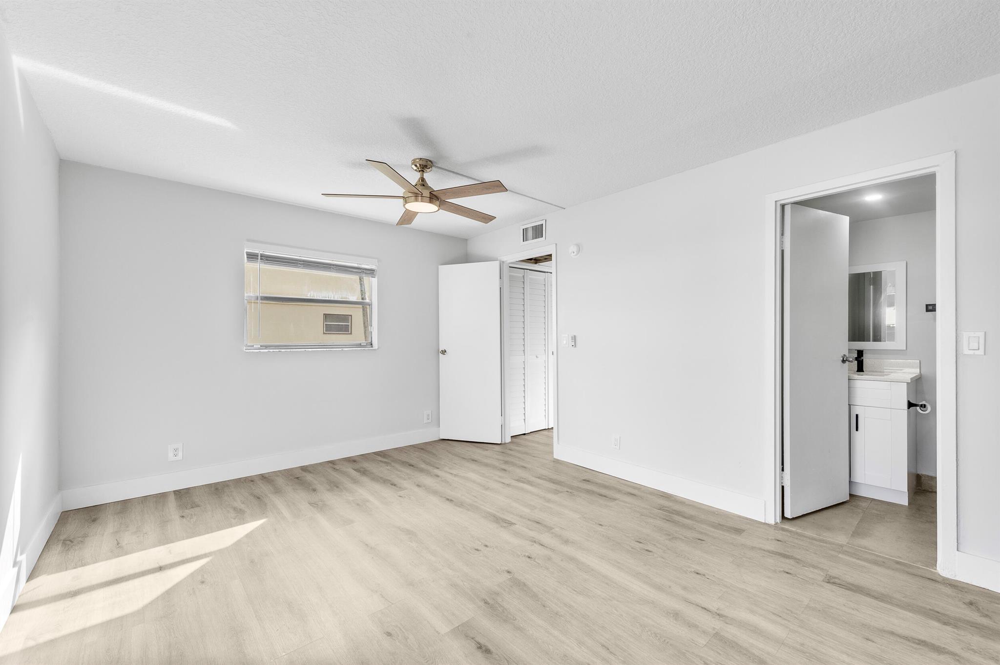 KINGS POINT SAXONY CONDOS - Residential Lease