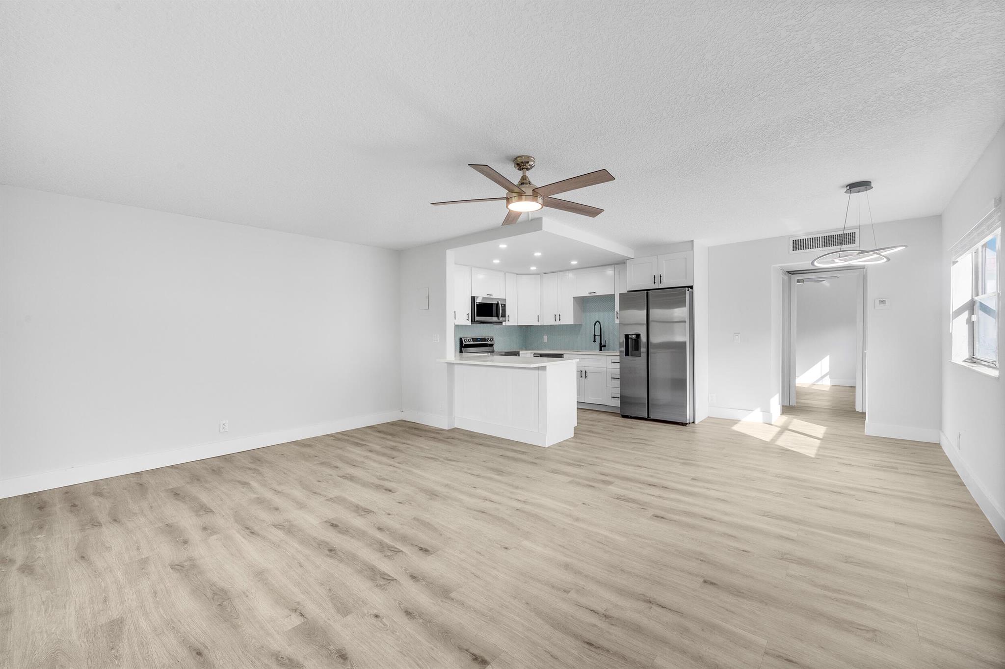 KINGS POINT SAXONY CONDOS - Residential Lease