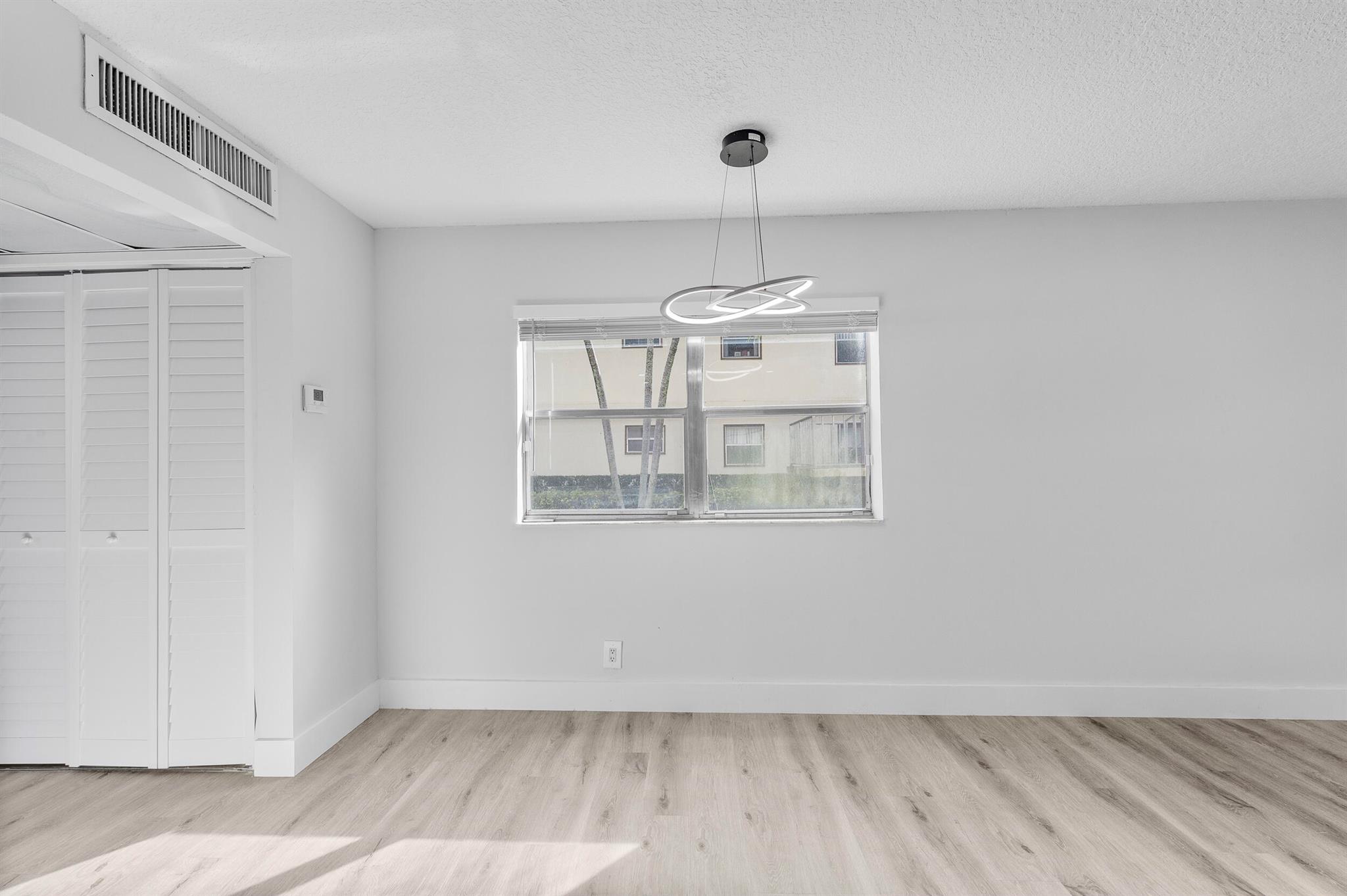 KINGS POINT SAXONY CONDOS - Residential Lease