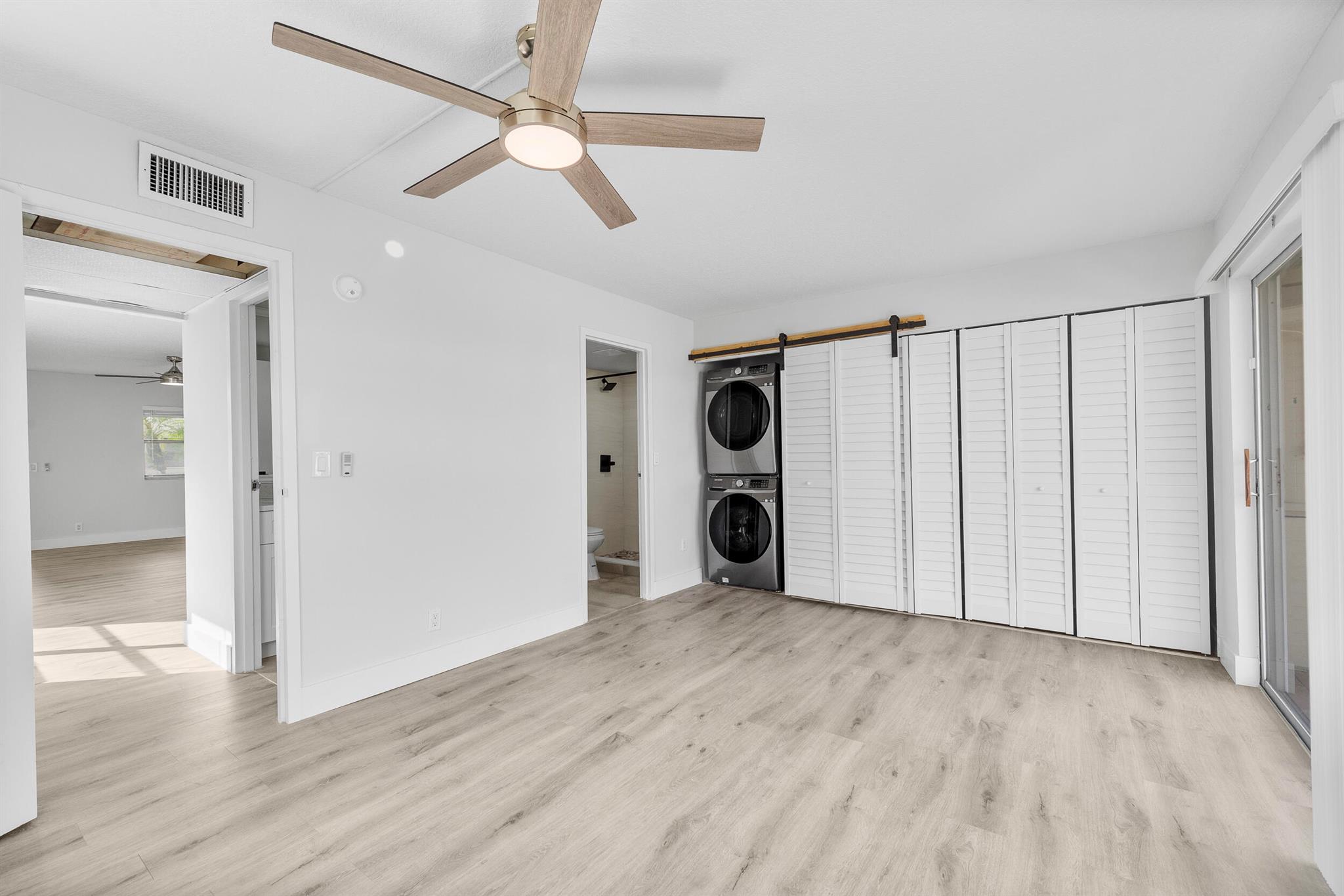 KINGS POINT SAXONY CONDOS - Residential Lease