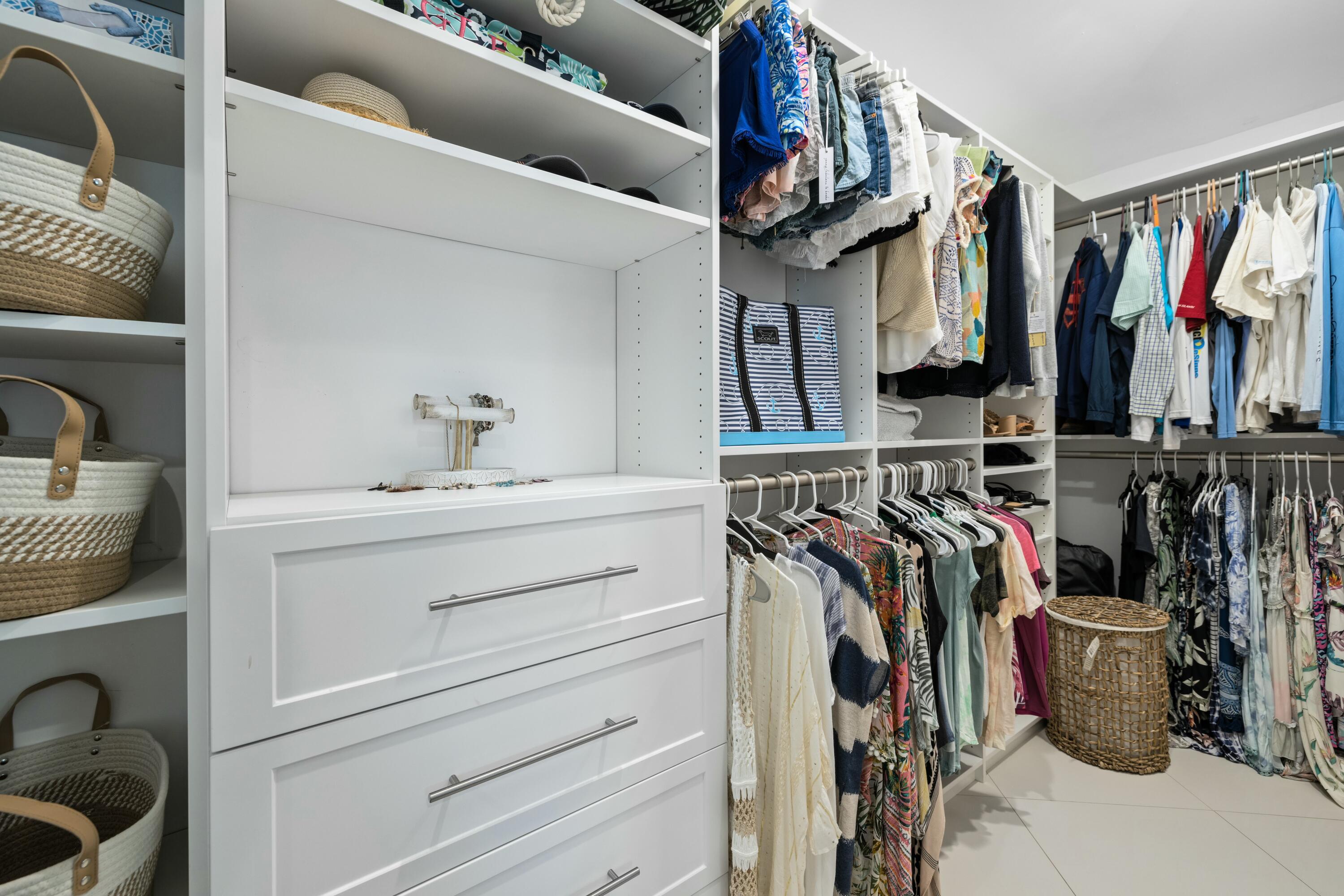 LIGHTHOUSE POINT - Residential