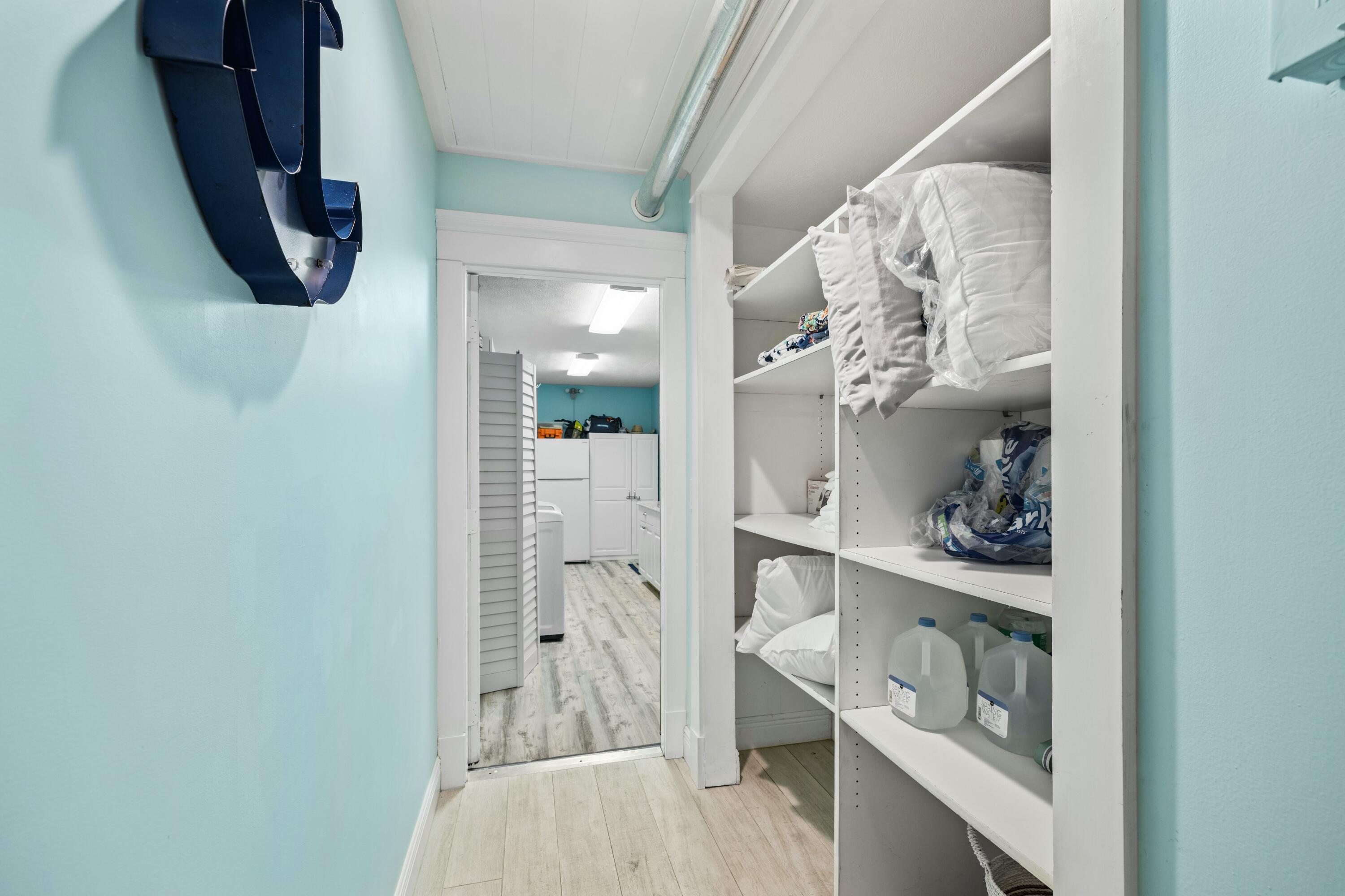 LIGHTHOUSE POINT - Residential