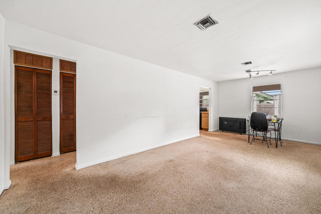 Photo of 1405 SW 19th Avenue, Fort Lauderdale, FL 33312 (MLS # B26017746)