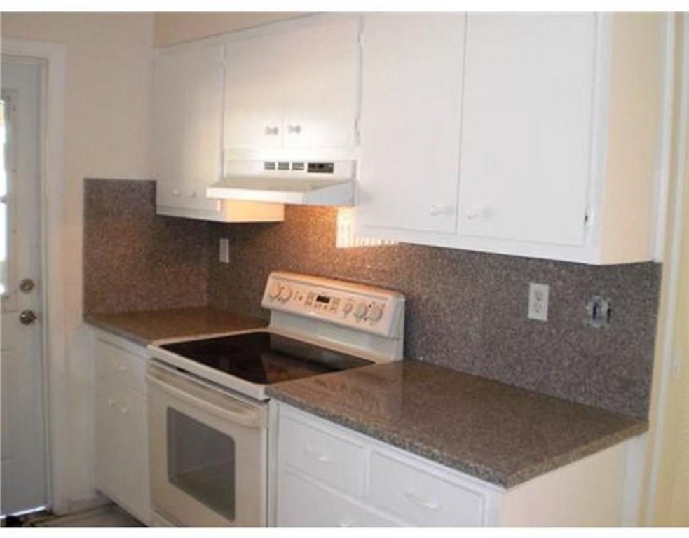 AVALON CONDO - Residential