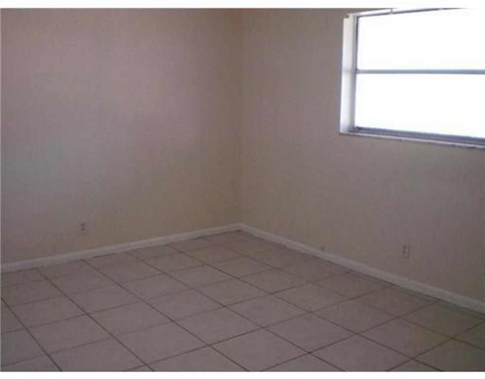 AVALON CONDO - Residential