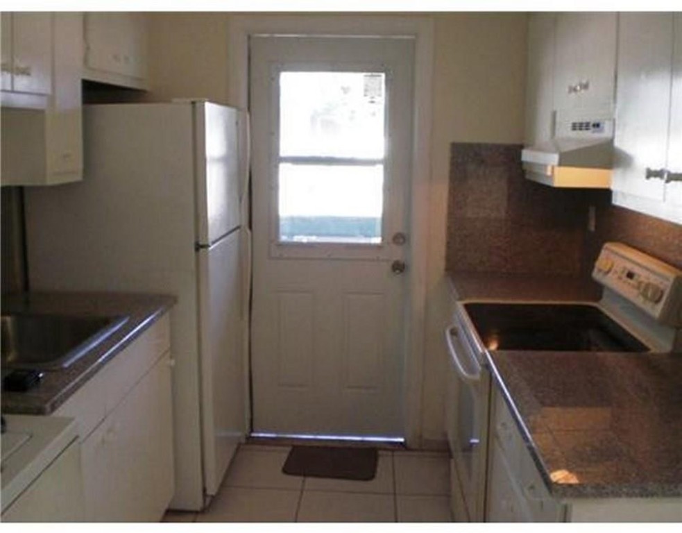 AVALON CONDO - Residential