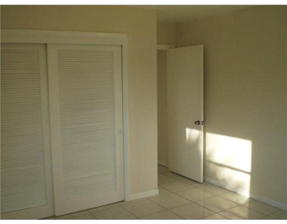 AVALON CONDO - Residential