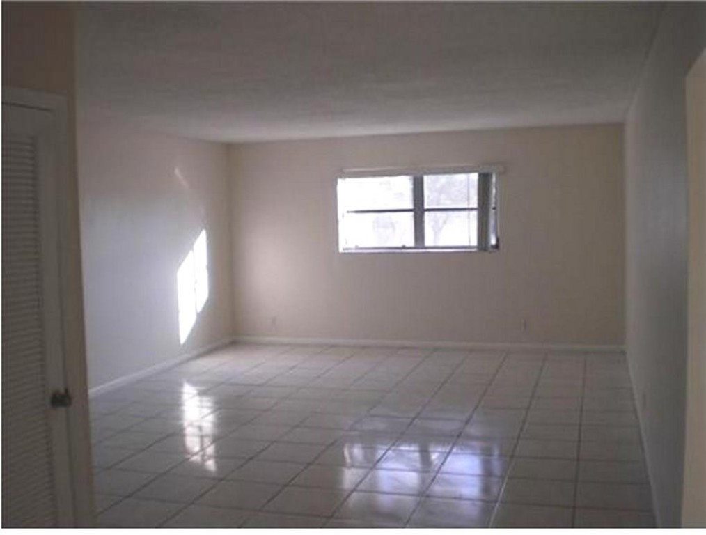 AVALON CONDO - Residential