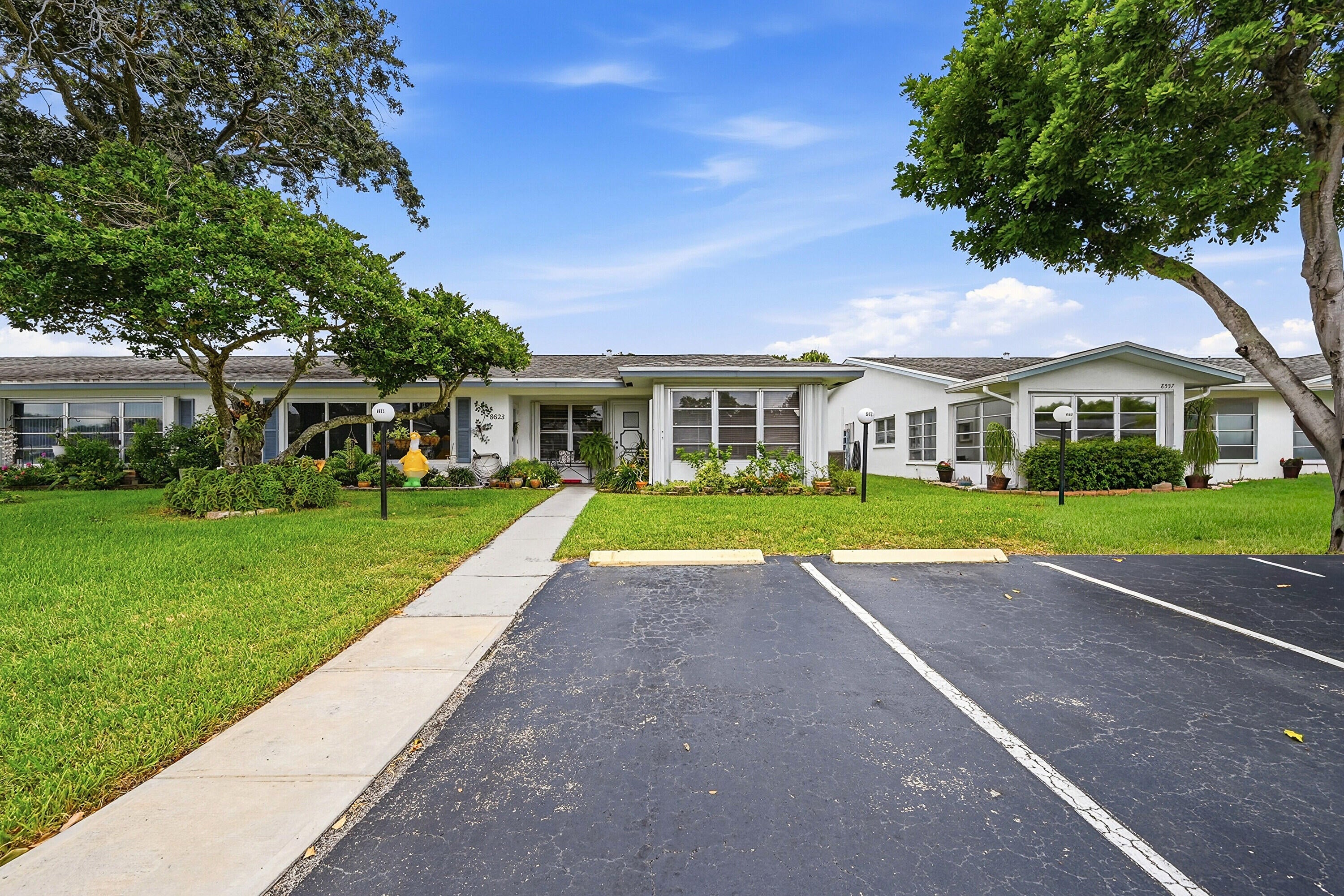 8621 NW 10th Street, Plantation FL 33322