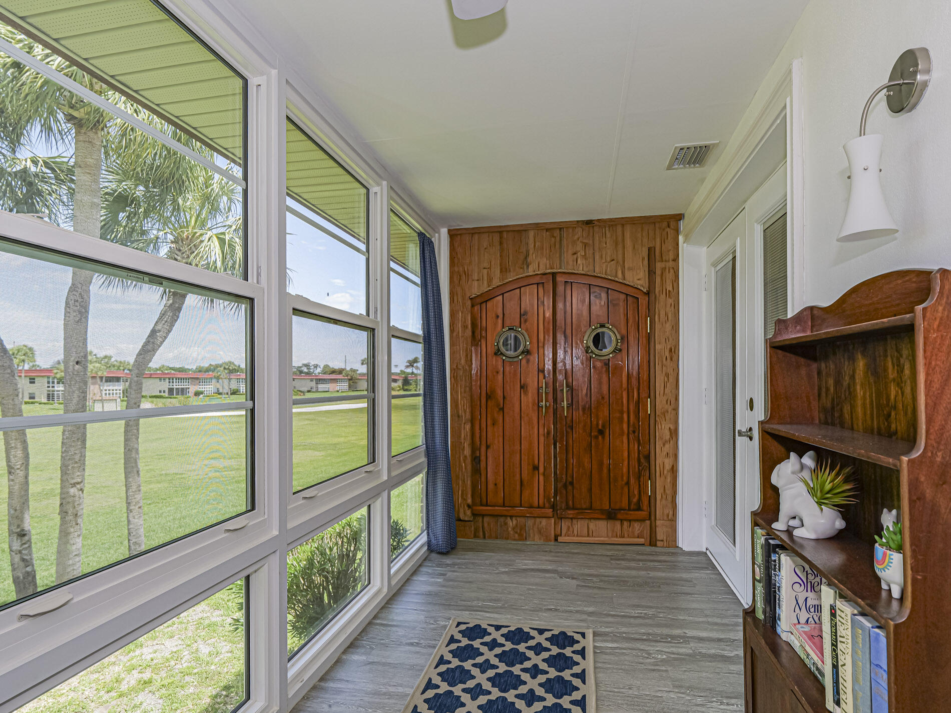 VISTA ROYALE PHASE IV BLDGS 83-111 - Residential