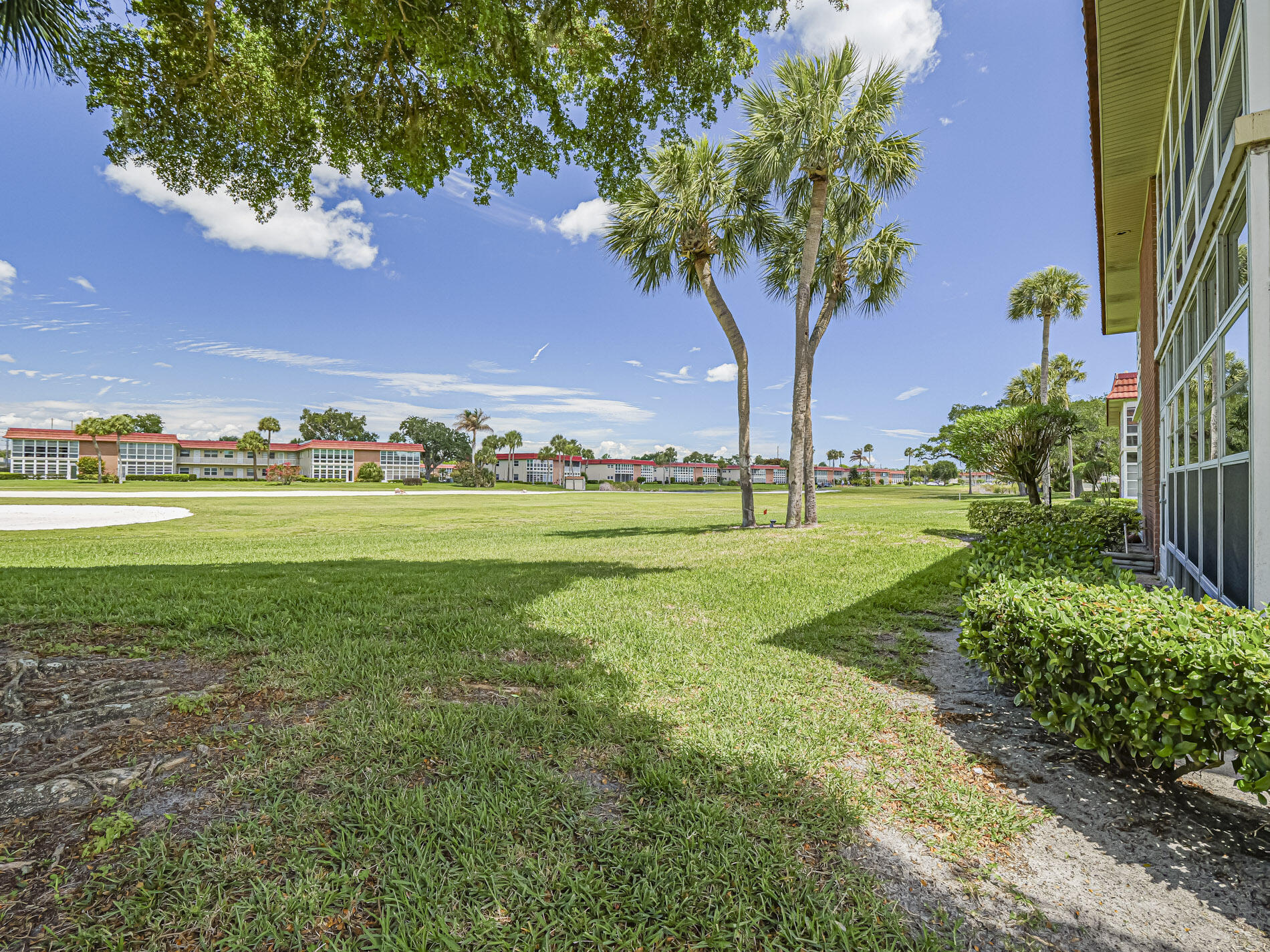 VISTA ROYALE PHASE IV BLDGS 83-111 - Residential