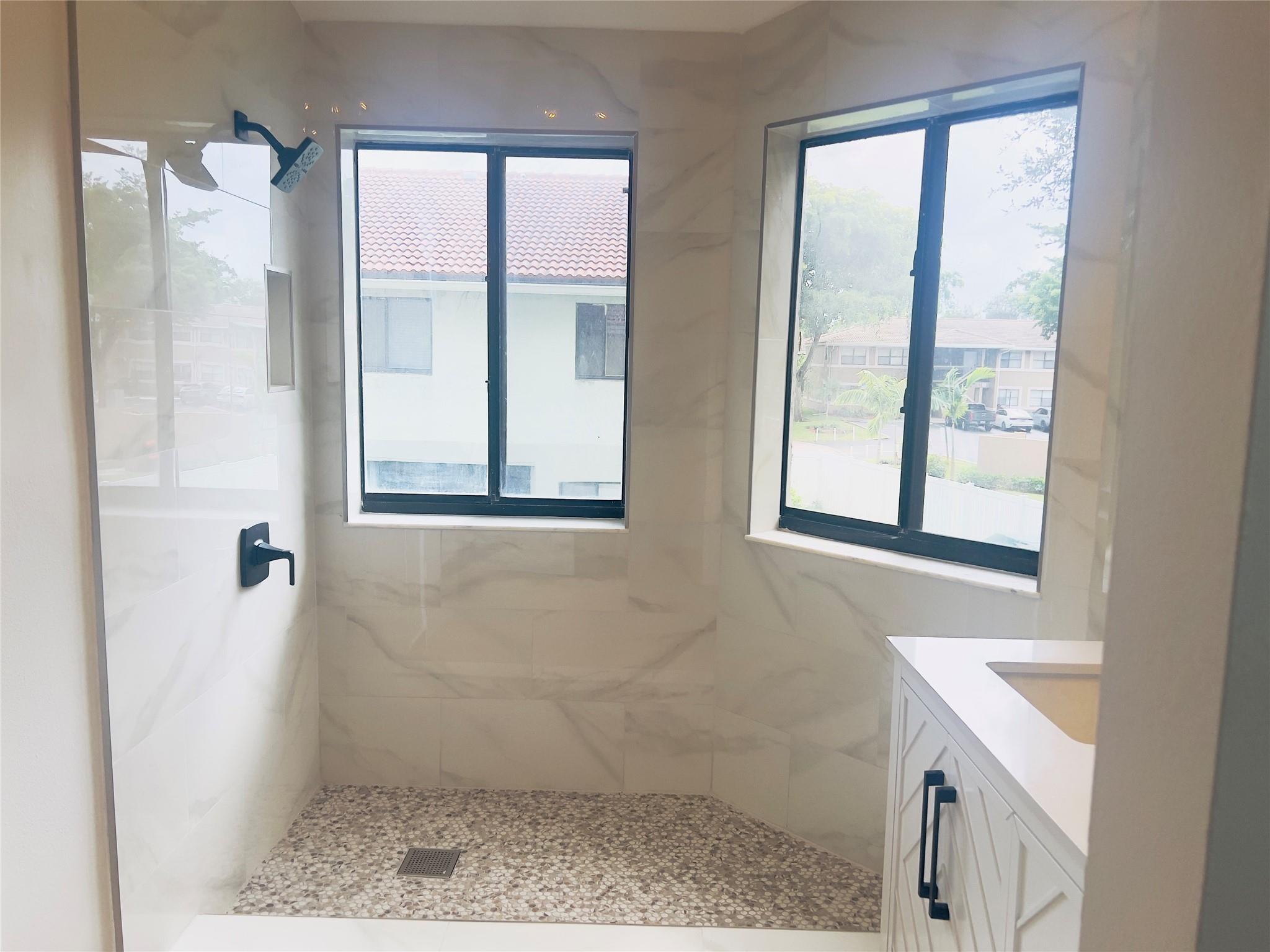 Glenwood Sub 69-33 B - Residential Income