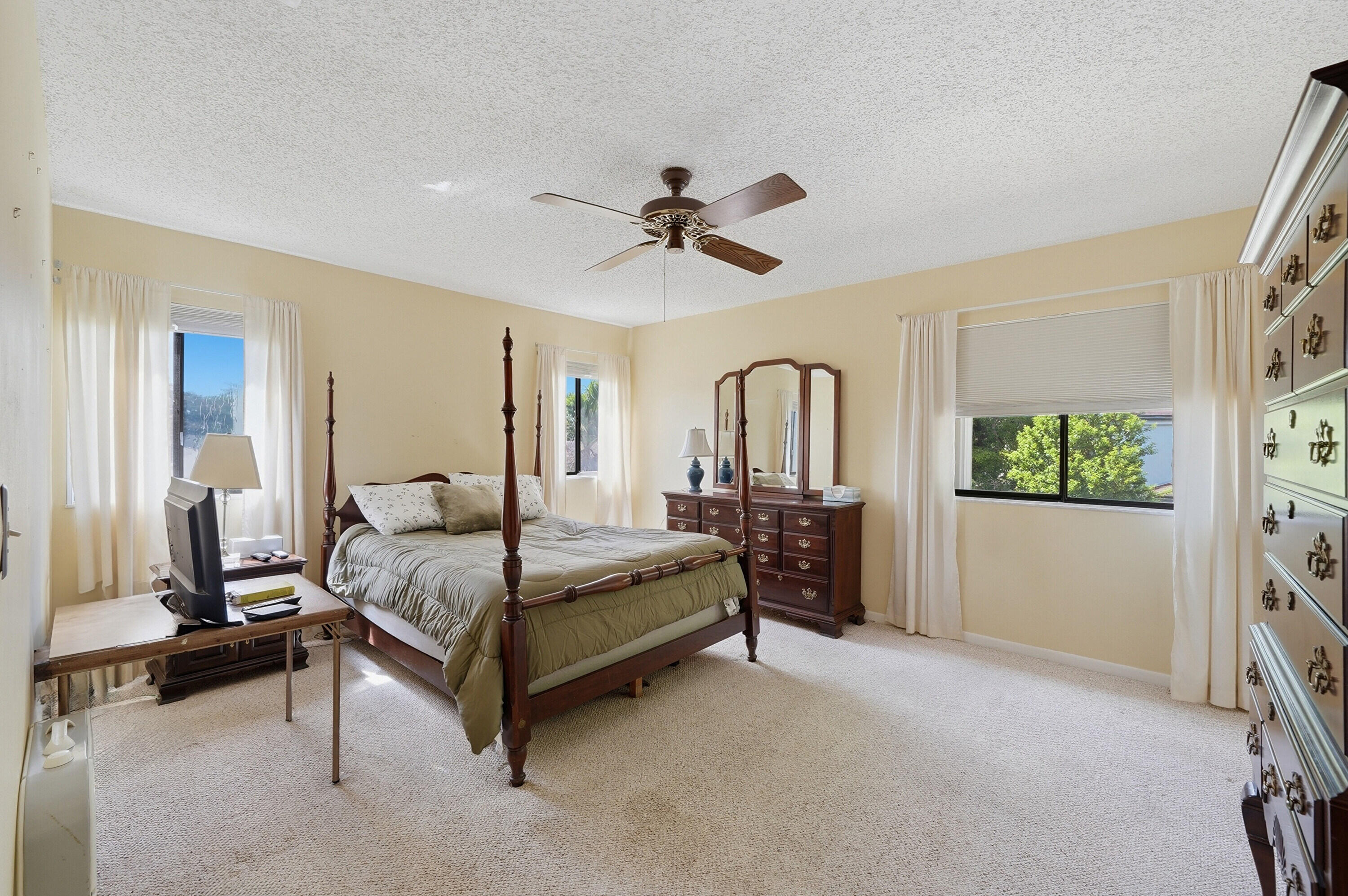 LAKEVIEW HOMES AT CENTURA PARC IV - Residential