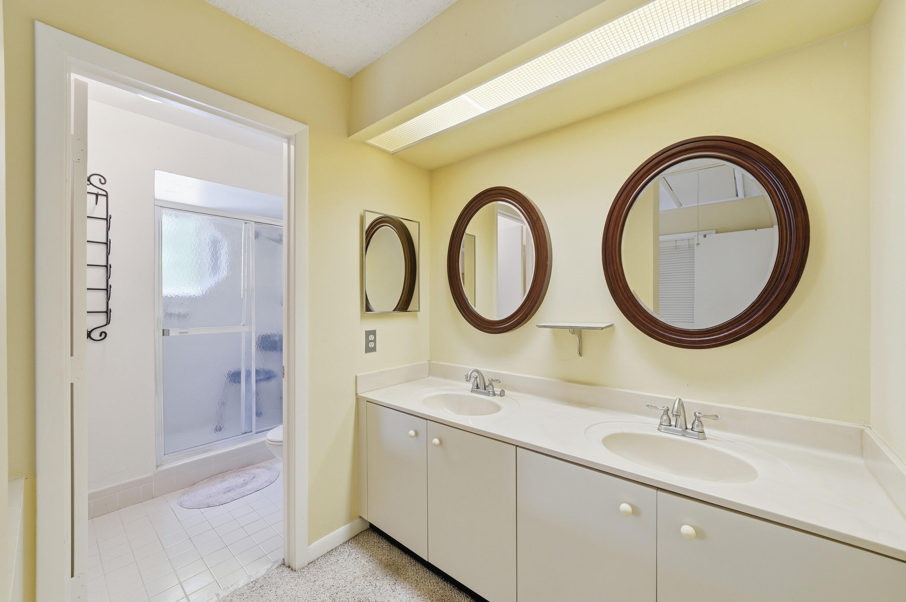 LAKEVIEW HOMES AT CENTURA PARC IV - Residential